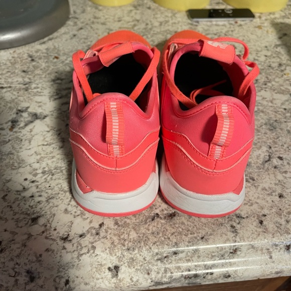 Pink new balance womens - Picture 2 of 4